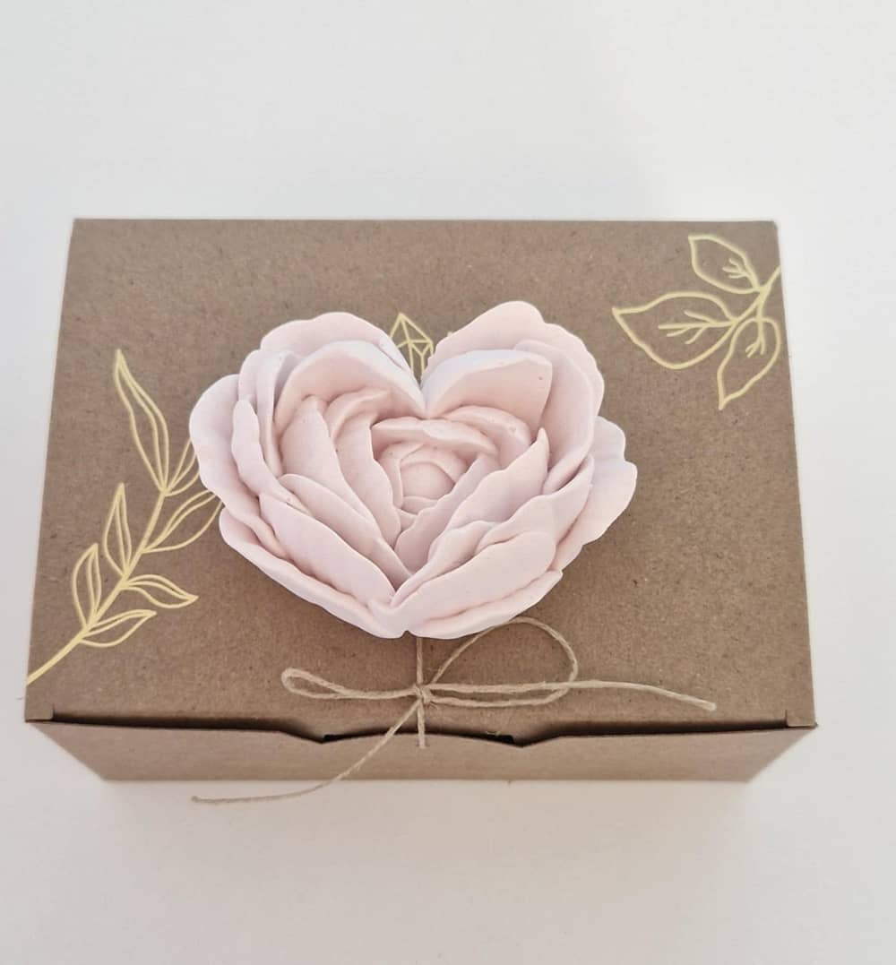 Coração em flor grande rosa claro - Mineral Organic Crafts