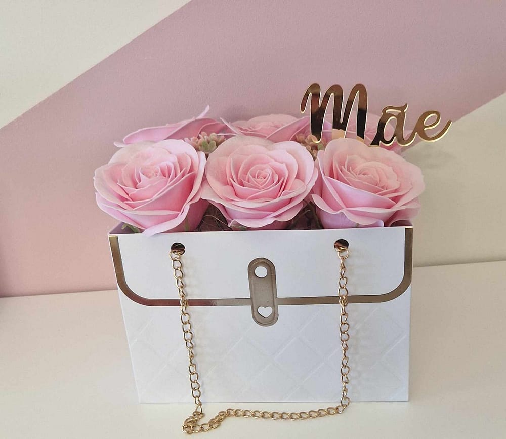 Caixa "bolsa" com rosas - Mãe