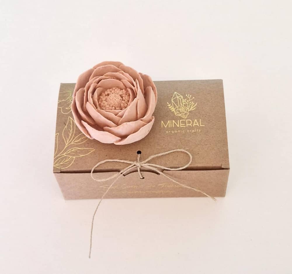 Ranúnculo coral - Cerâmica Perfumada da Mineral Organic Crafts