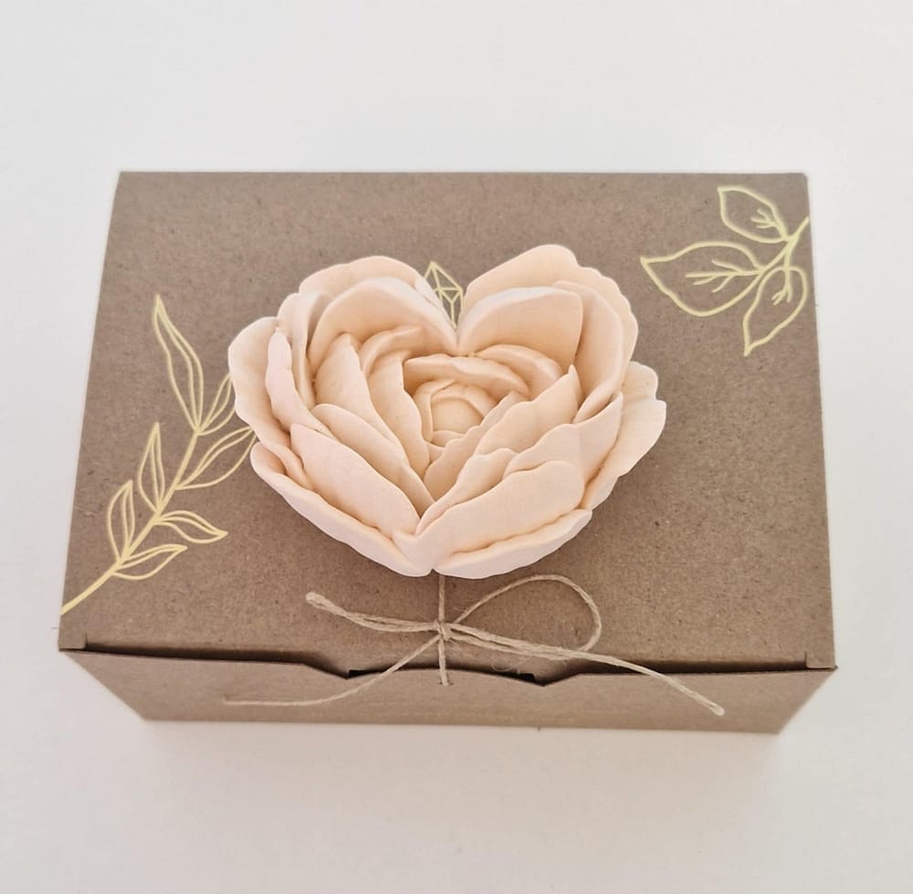 Coração em flor grande alaranjada - Mineral Organic Crafts